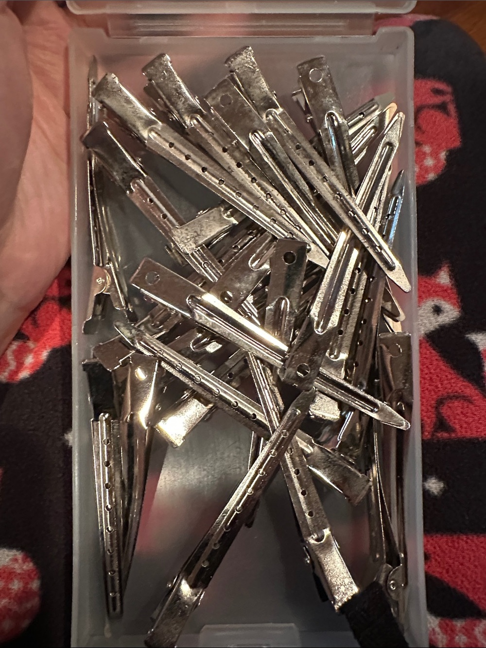 24 Metal Alligator Hair Clips. USED